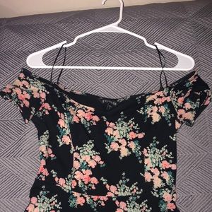 OFF THE SHOULDER FLOWER DRESS EXPRESS